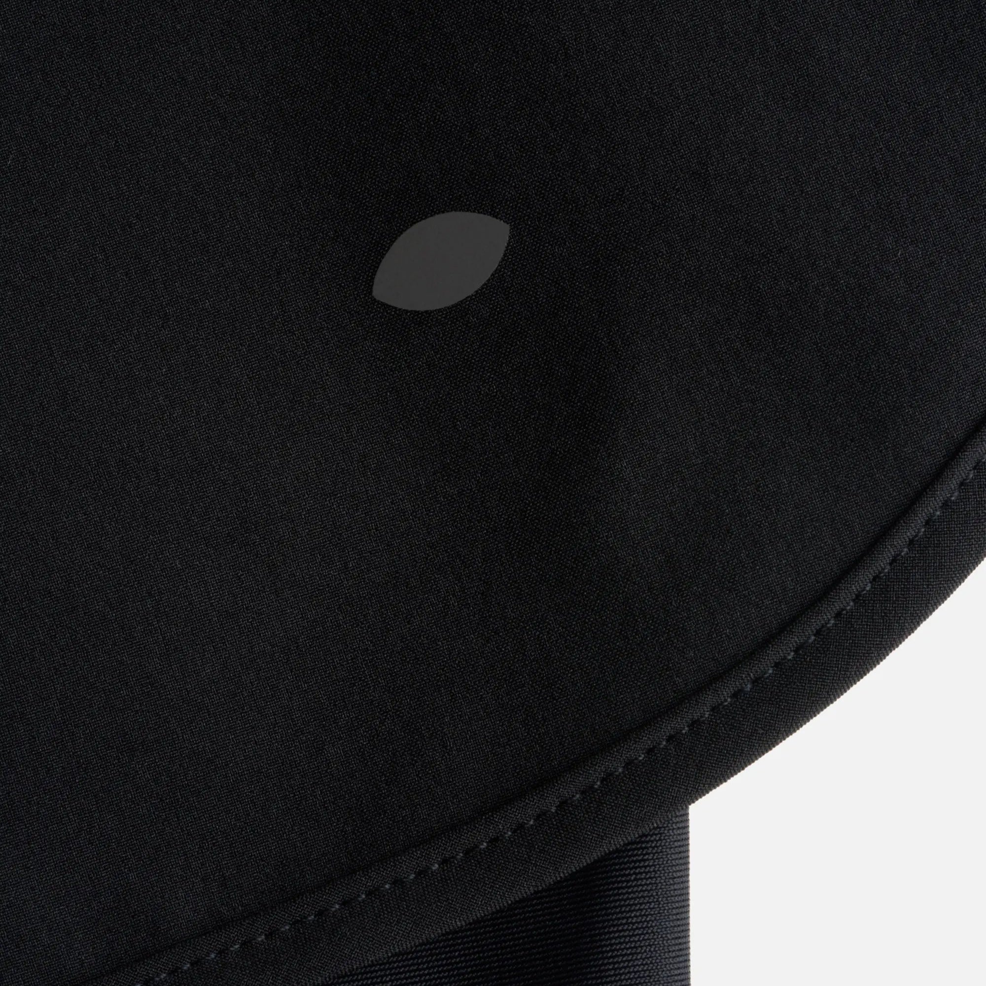 Layered Trail Shorts · Mujer