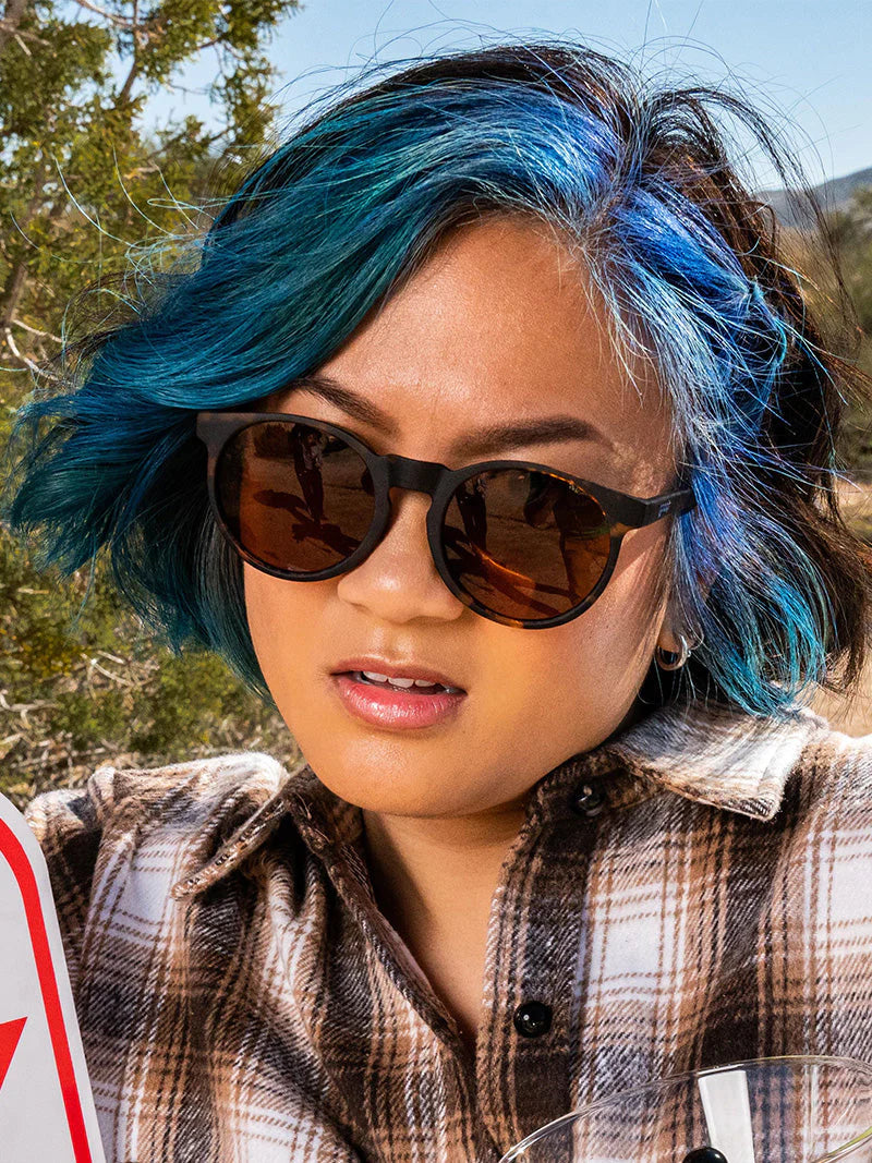 NINE DOLLAR POUR OVER