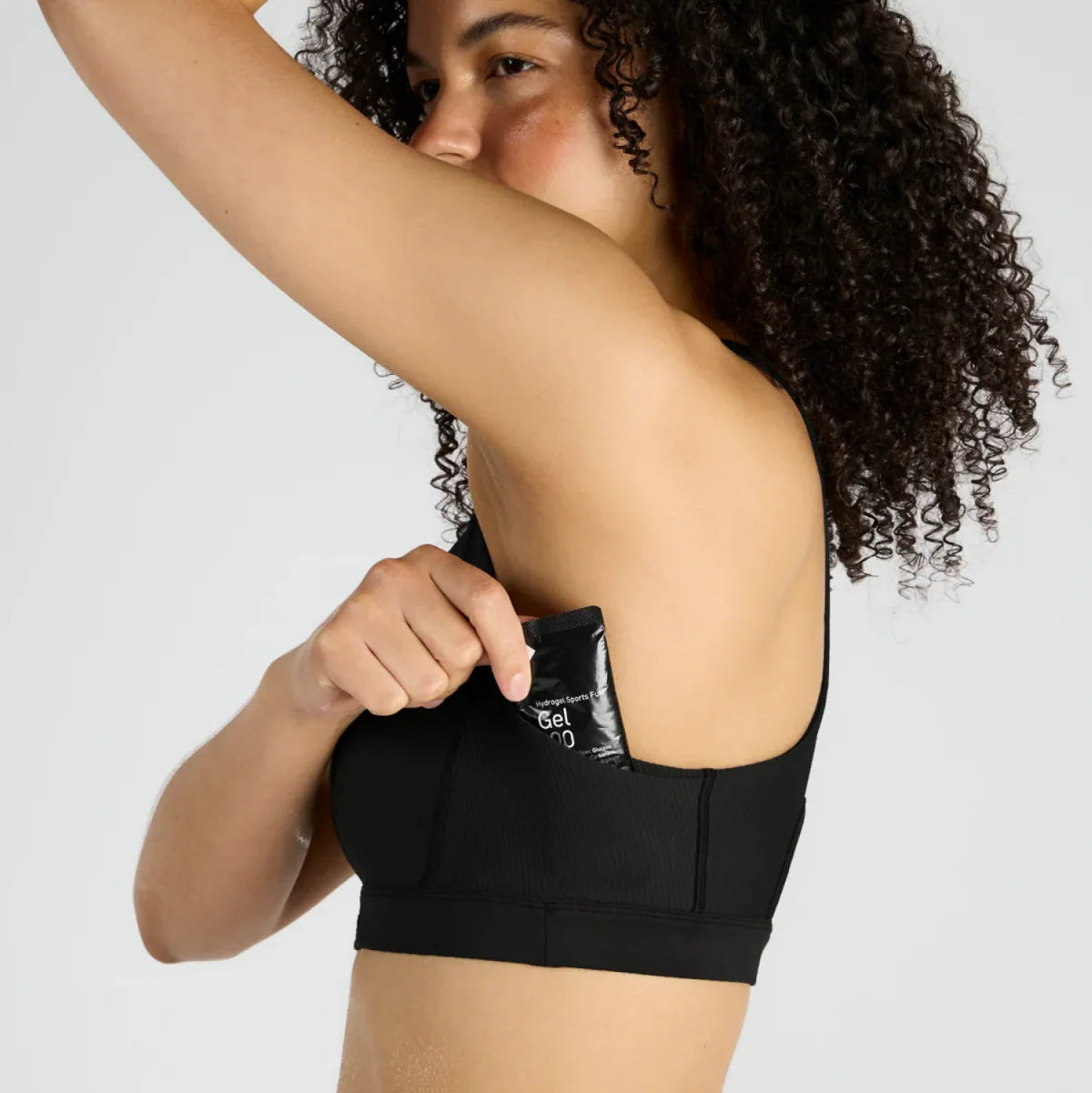 Cadence™ Scoop Neck Run Bra · Mujer