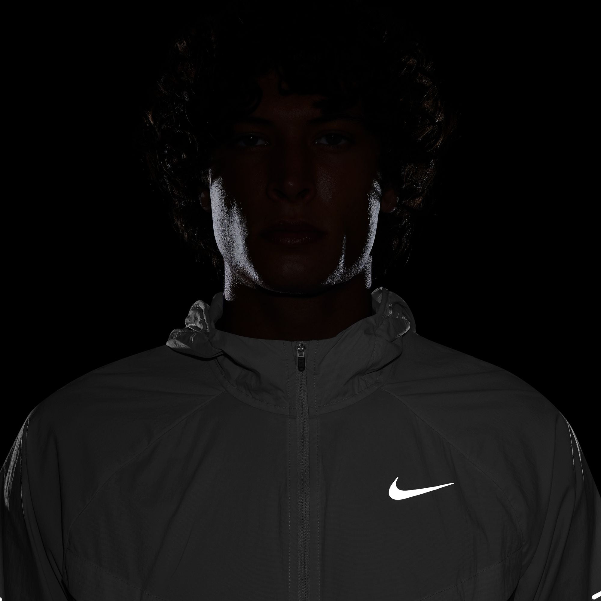 Nike Stride Chamarra Repel UV · Hombre