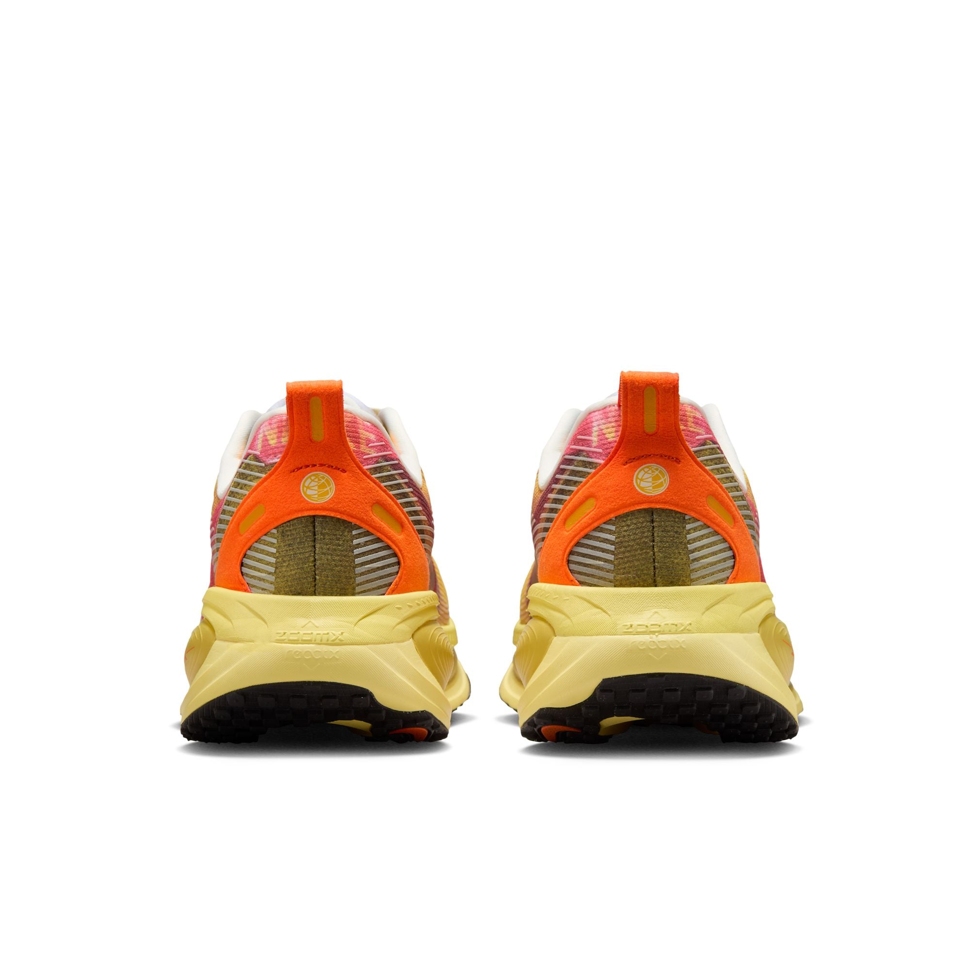 Nike Vomero 18 SE · Hombre