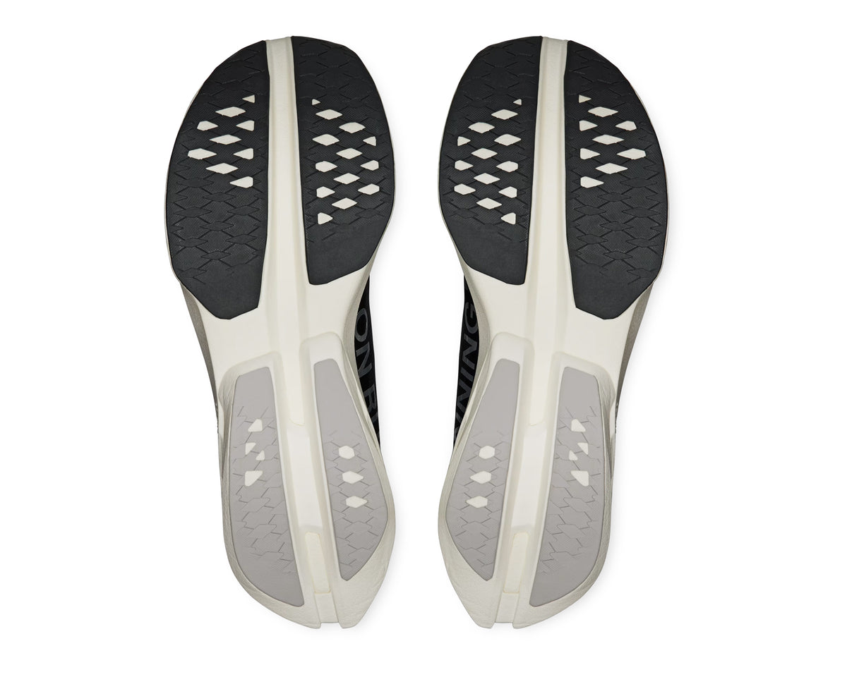 Tenis de pavimento ON Cloudboom Strike para hombre