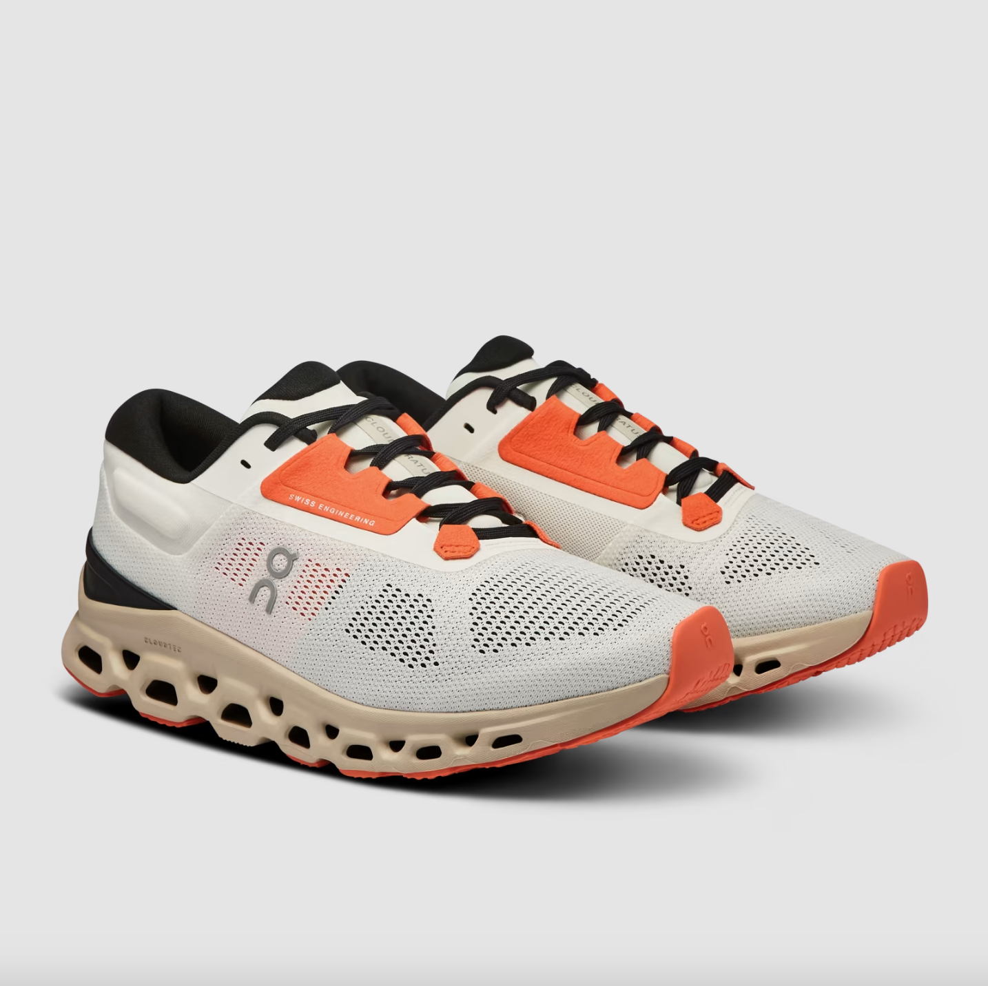 Cloudstratus 3 · Mujer