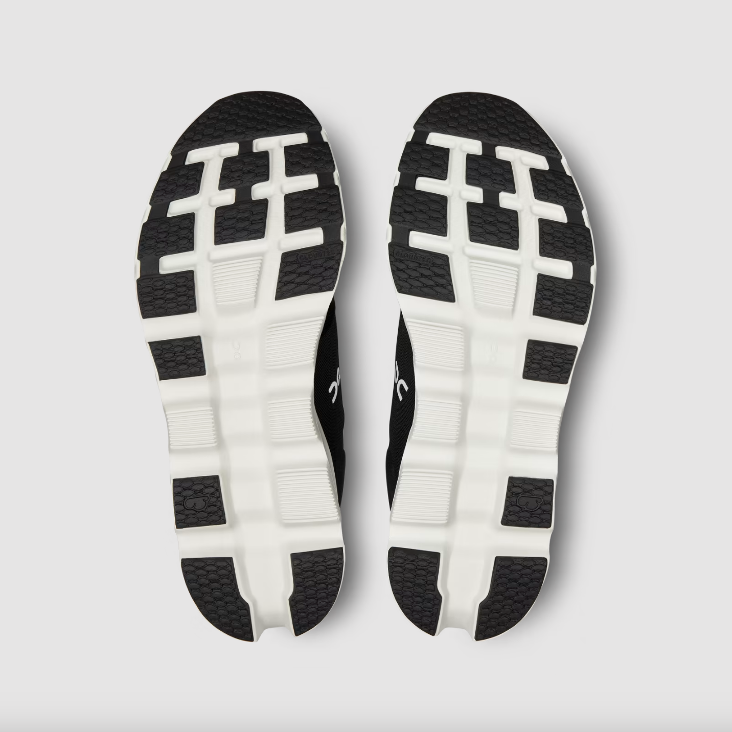 Cloudstratus 3 · Mujer