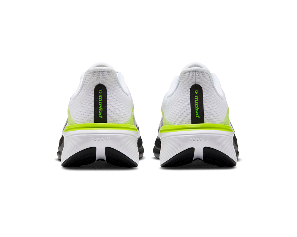 Tenis de pavimento Nike Pegasus 42 para hombre