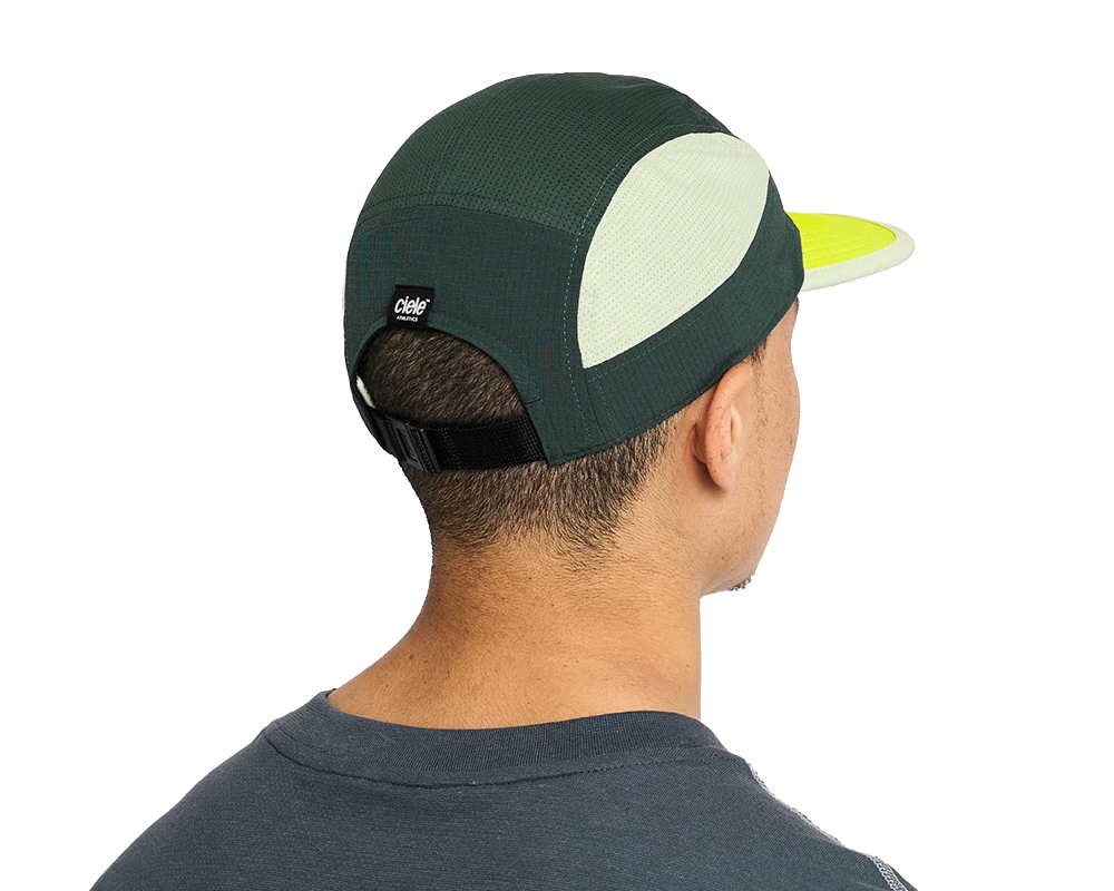 Gorra deportiva Ciele GOCap Field Iconic Bar Spruce LightMoss Unisex