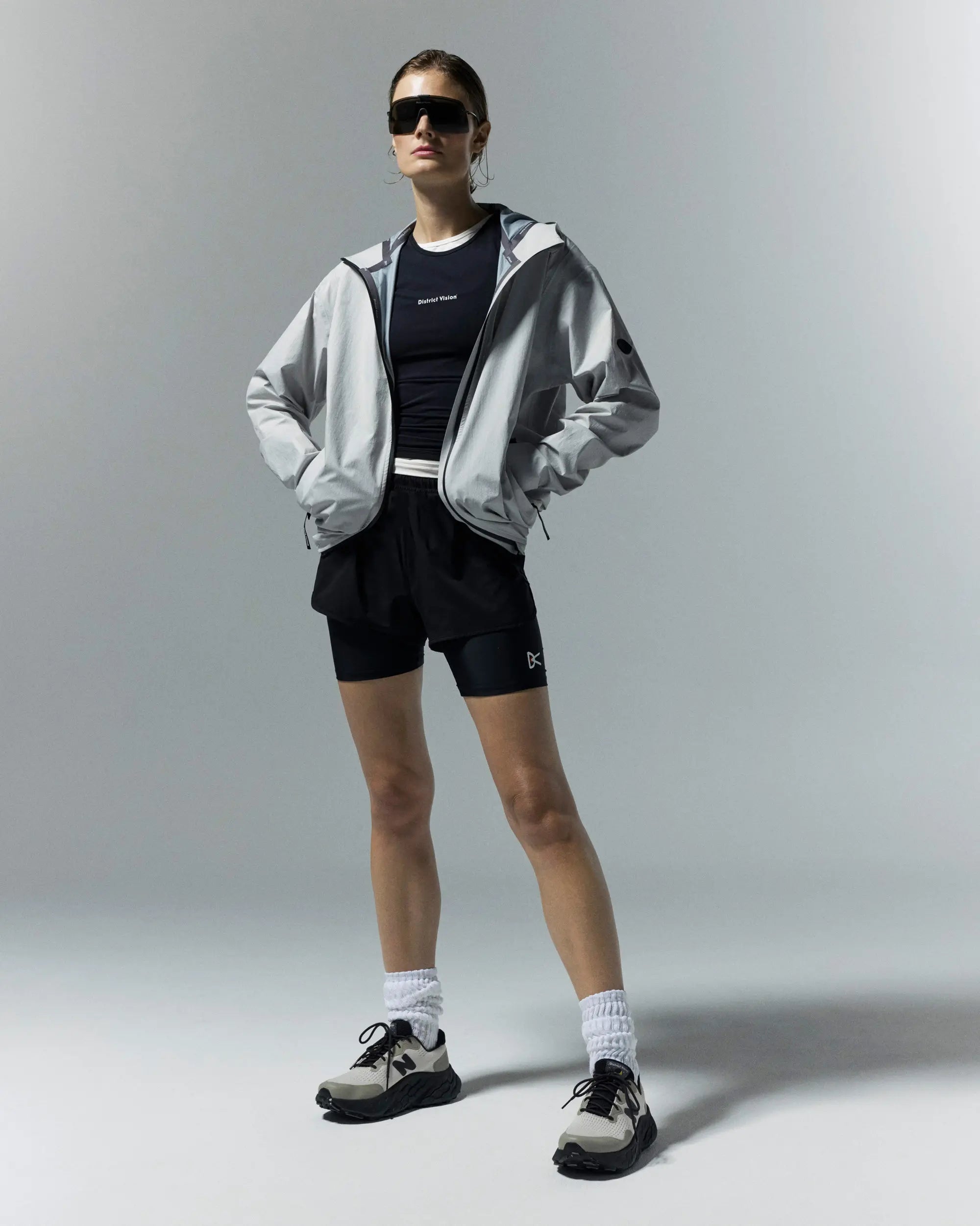 Layered Trail Shorts · Mujer