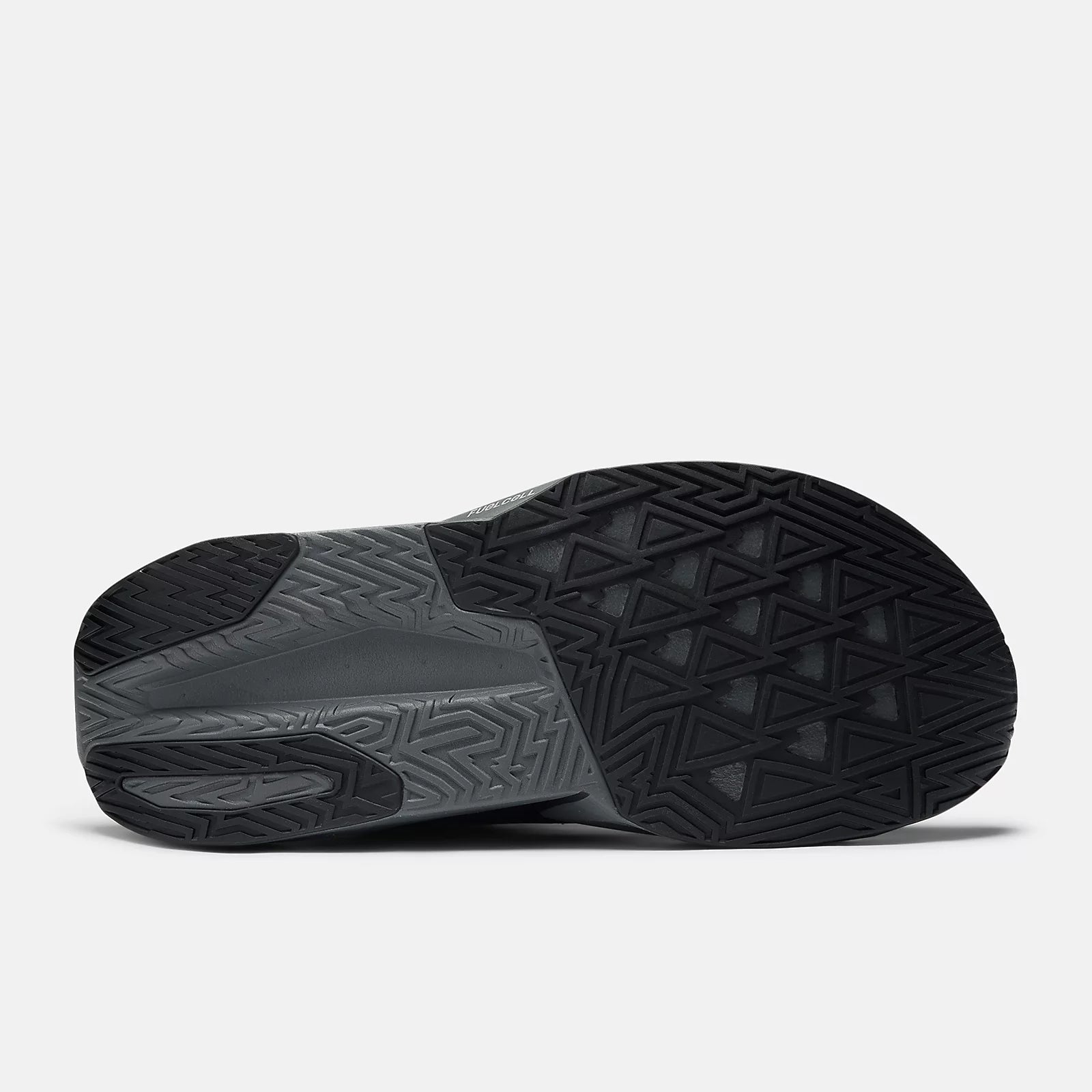 New Balance FuelCell Rebel v5 · Hombre