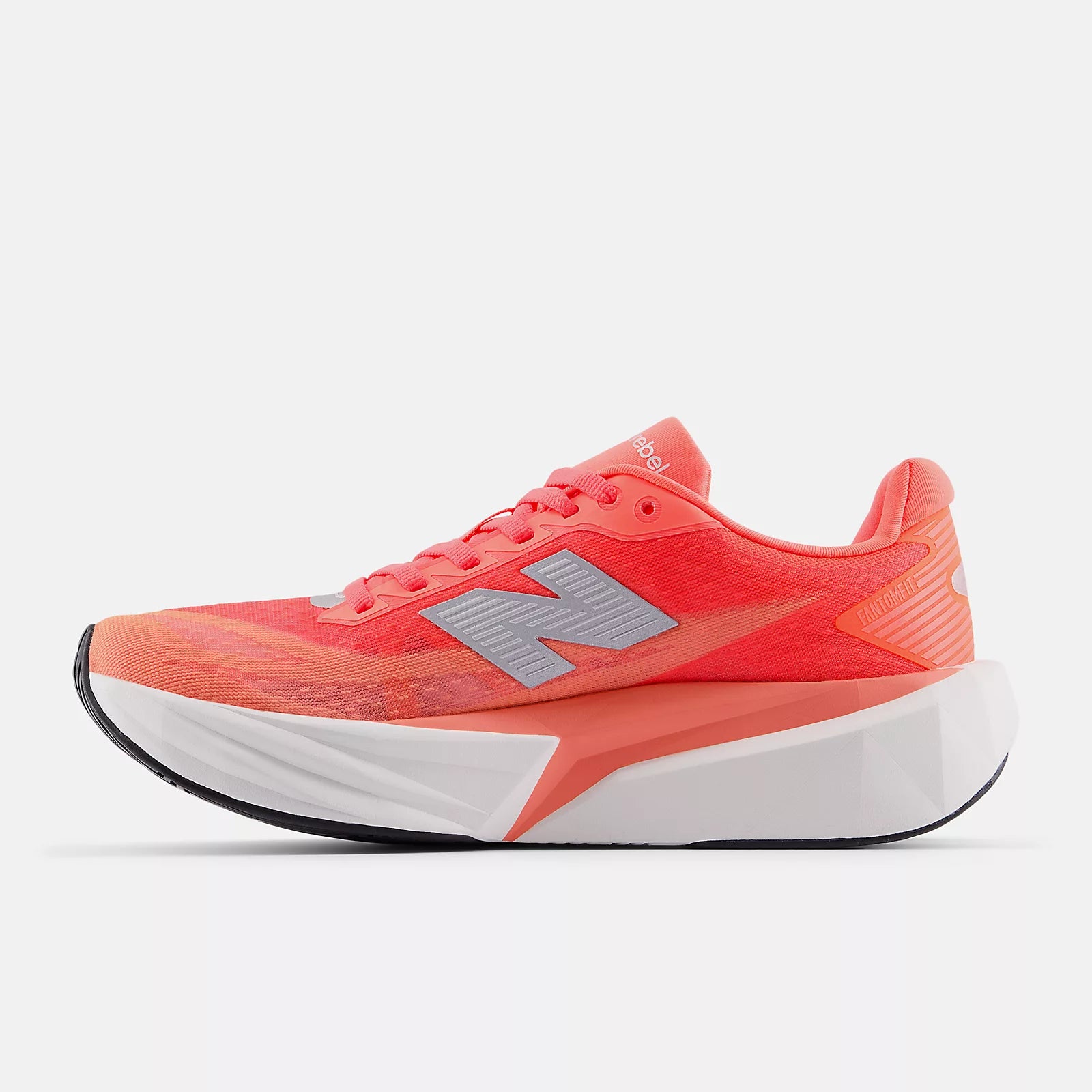 New Balance FuelCell Rebel v5 · Mujer