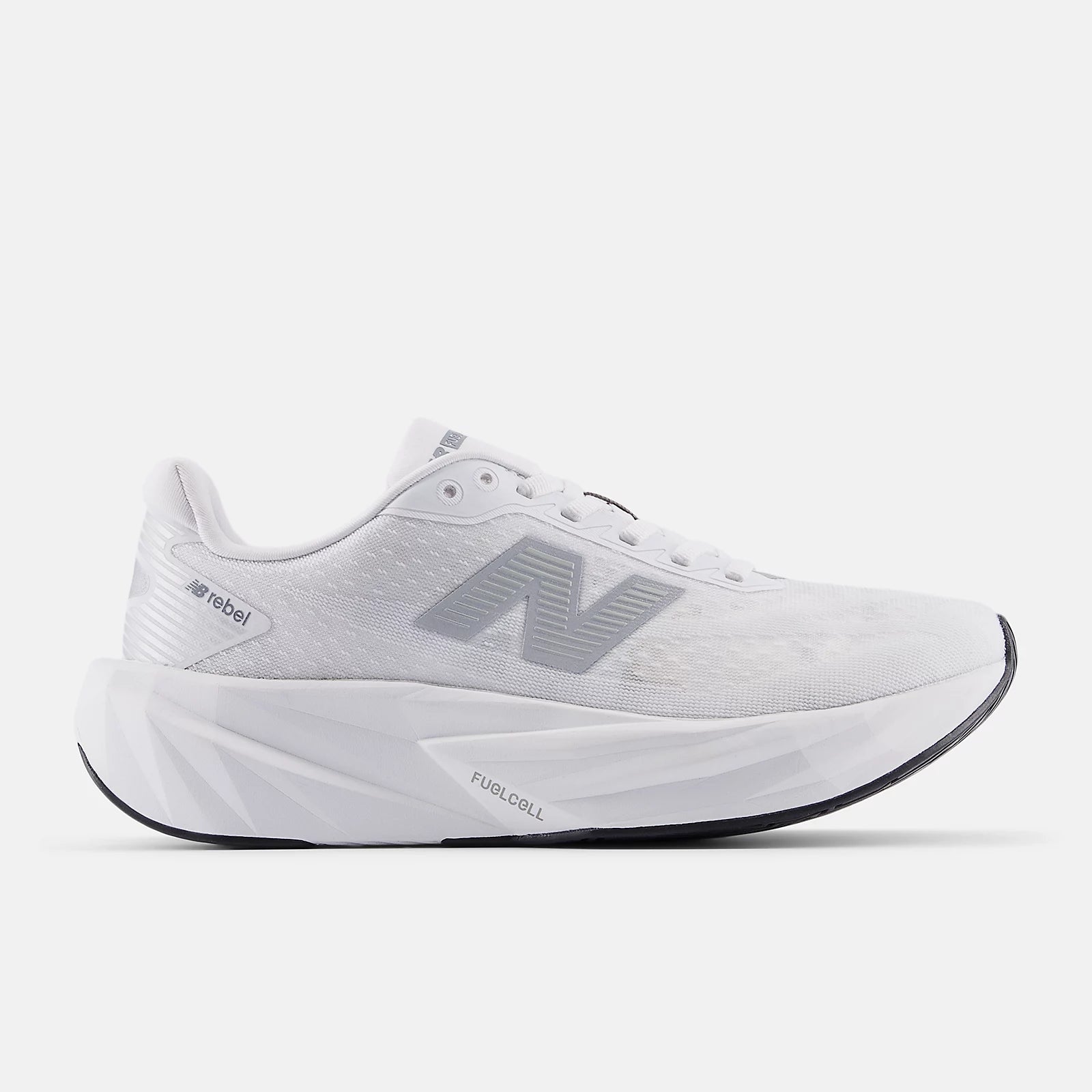 New Balance FuelCell Rebel v5 · Mujer