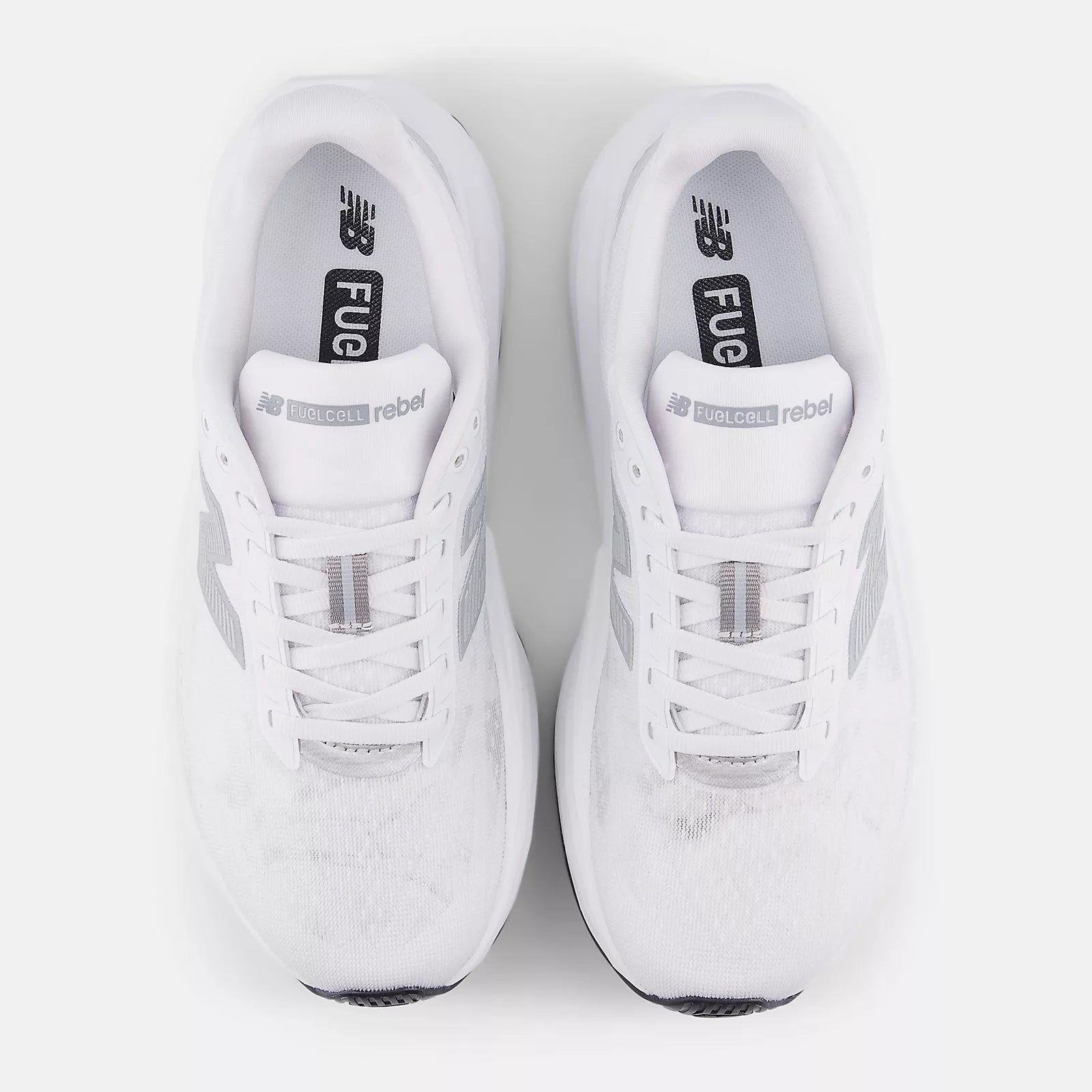 New Balance FuelCell Rebel v5 · Mujer