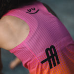 RUNNING KINDNESS Race Vest · Mujer