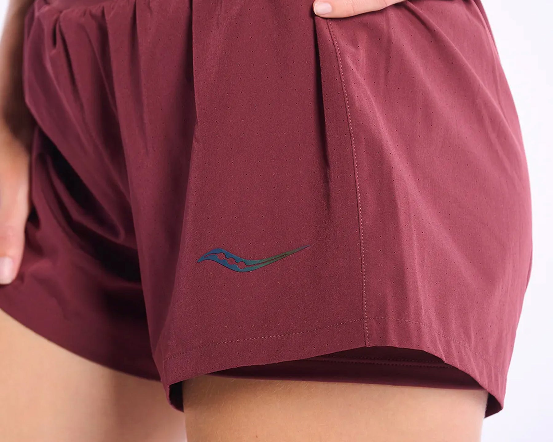 SAUCONY Short Outpace 2 in 1 - Mujer