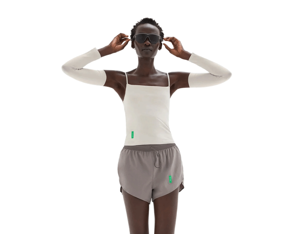 District Vision 2" Split Shorts - Mujer