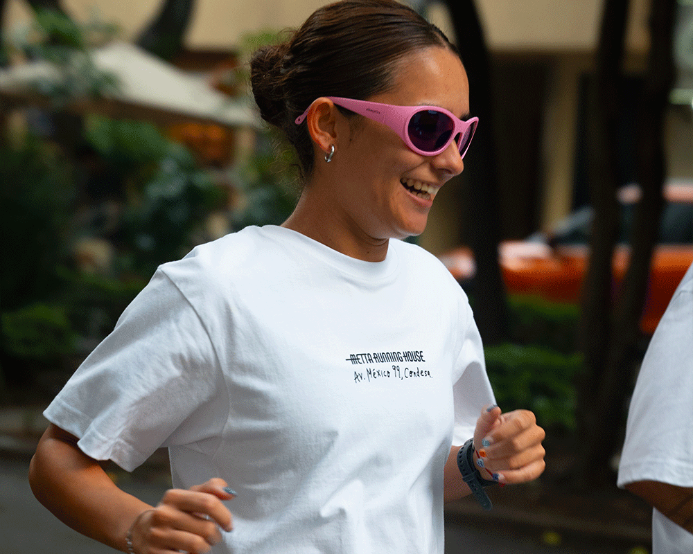 Playera de algodón Metta Running House 1er aniversario Condesa