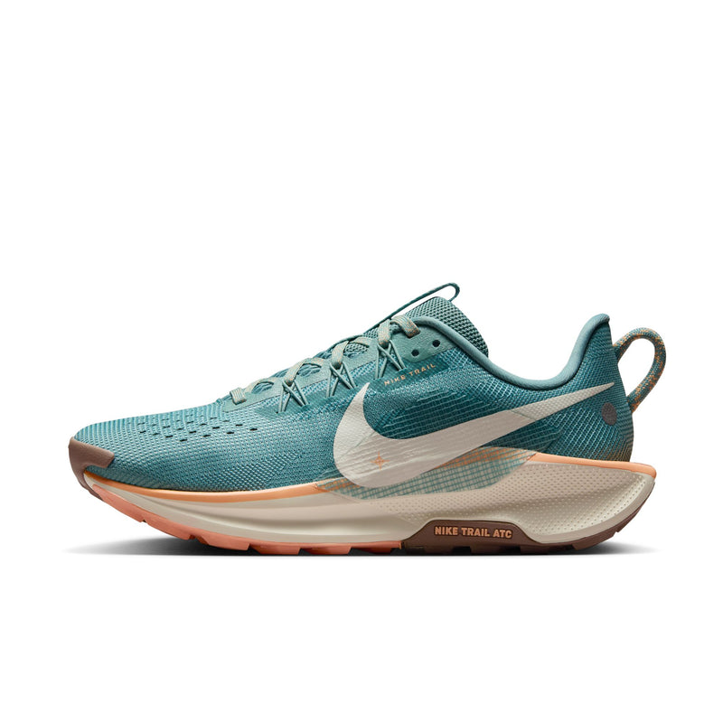 Nike Pegasus Trail 5 · Mujer