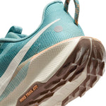 Nike Pegasus Trail 5 · Mujer