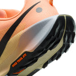 Nike Pegasus Trail 5 · Mujer