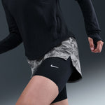 Nike Swift Shorts 2 en 1 · Mujer