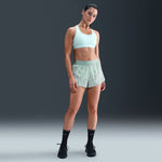 Nike Swift 2-in-1 Shorts · Mujer