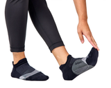 Calcetas Feetures Elite Light Cushion No Show Tab