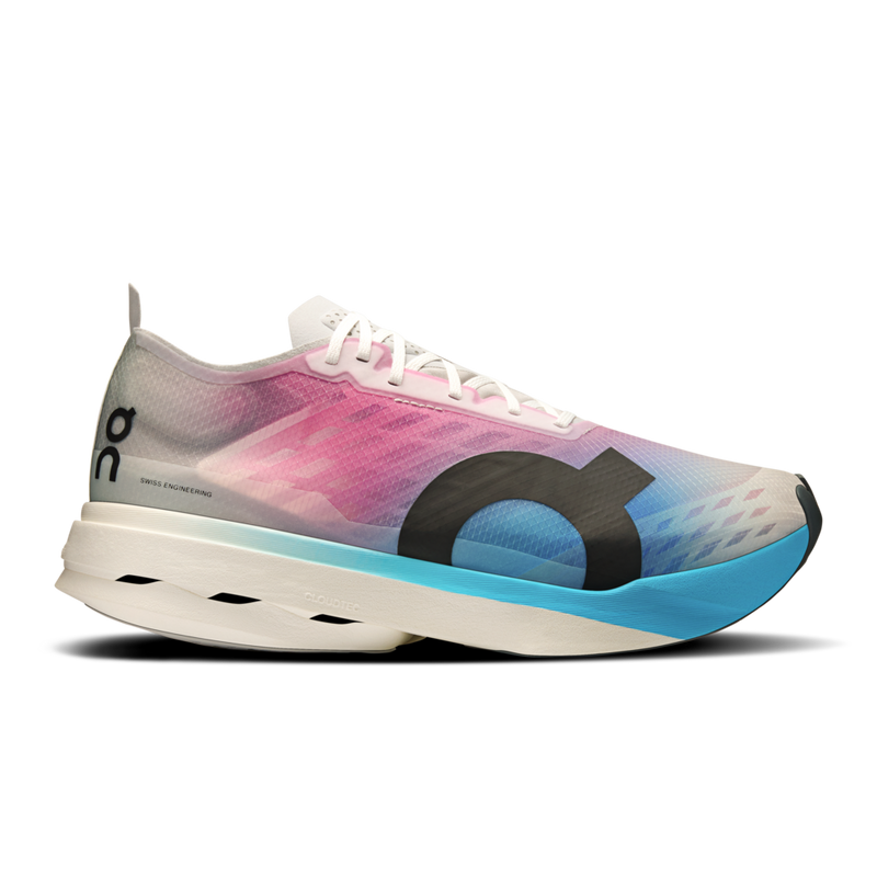 Cloudboom Strike · Hombre