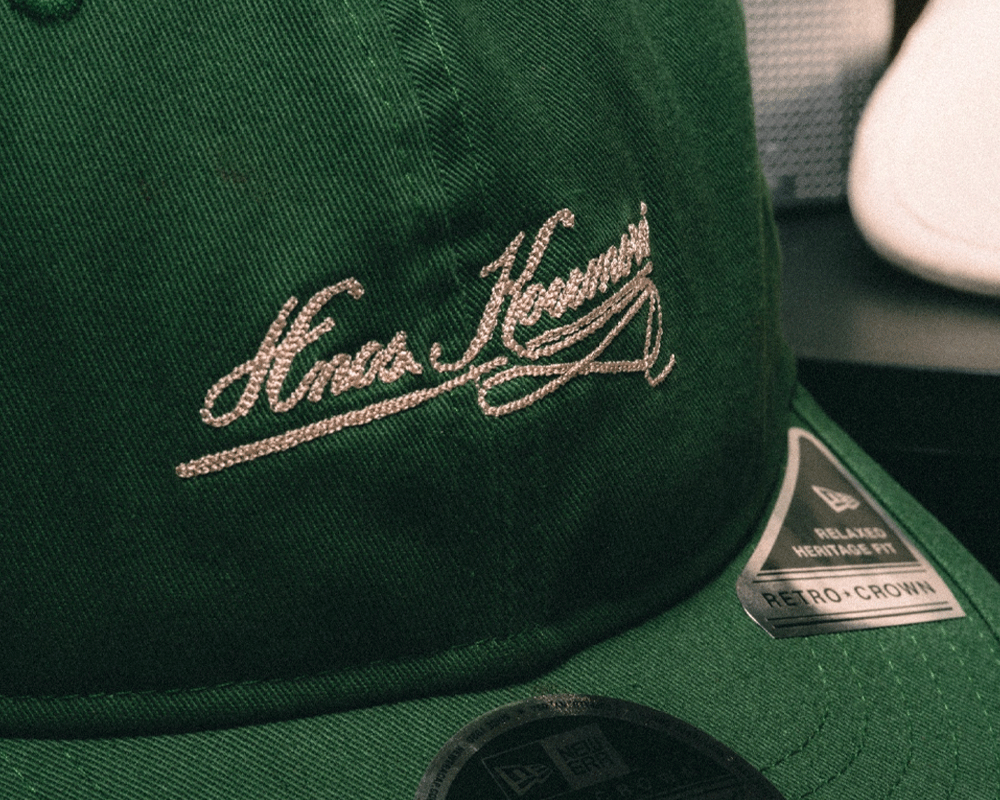 Gorra Hermanos Koumori 950RC Cursive Green x New Era