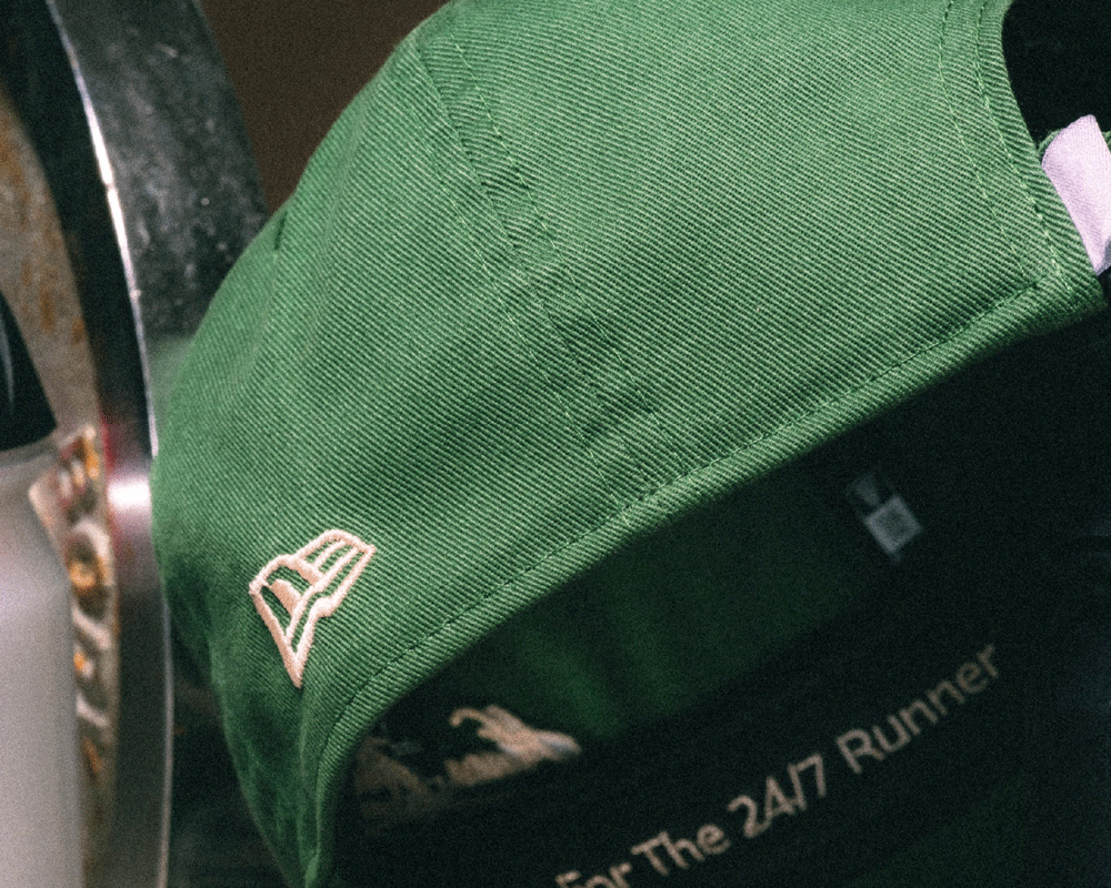 Gorra Hermanos Koumori 950RC Cursive Green x New Era