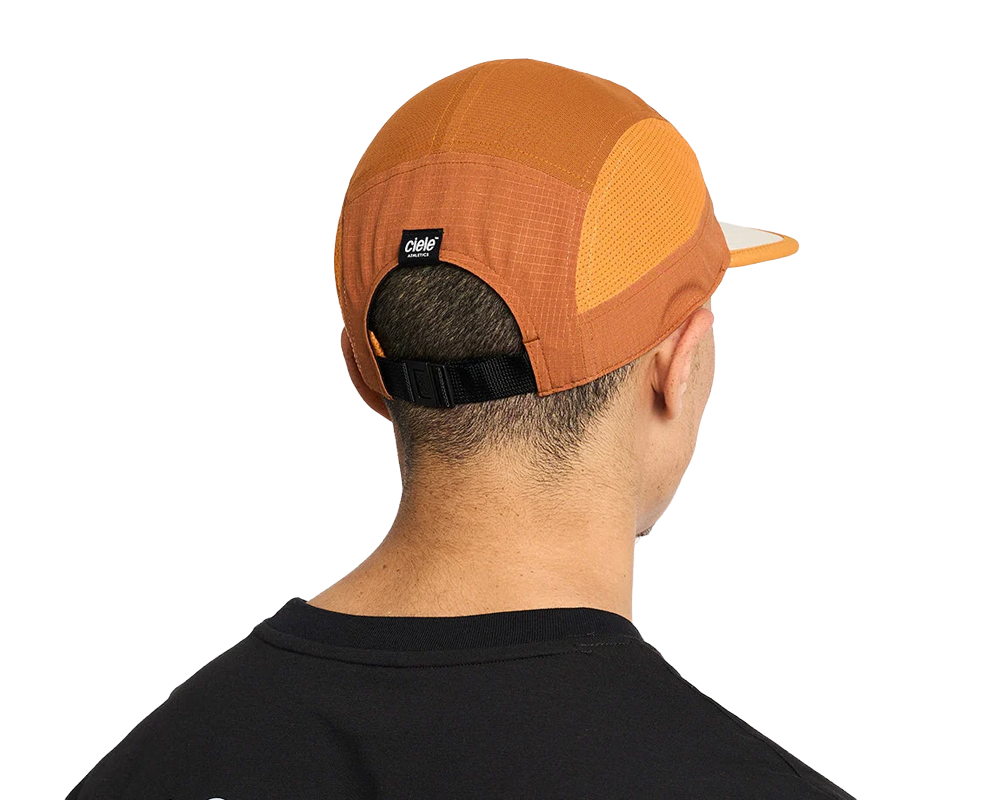 Gorra deportiva Ciele GOCap Field Iconic Bar Gingerbread Unisex