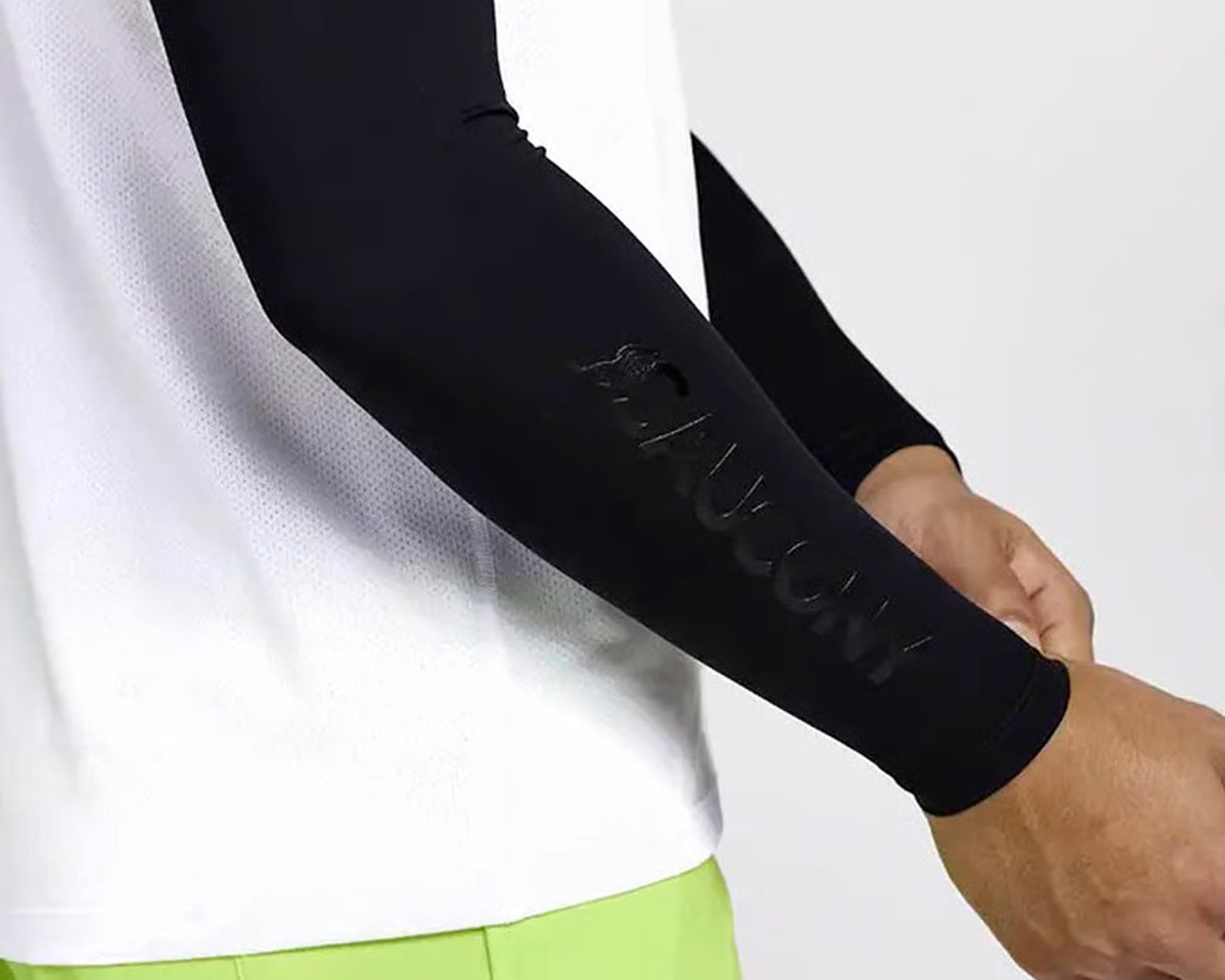 SAUCONY Arm Sleeves Fortify Black
