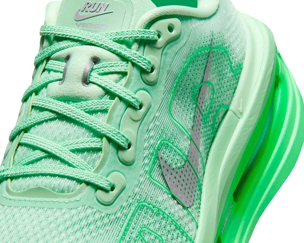 Tenis de pavimento Nike Vomero Premium Mujer