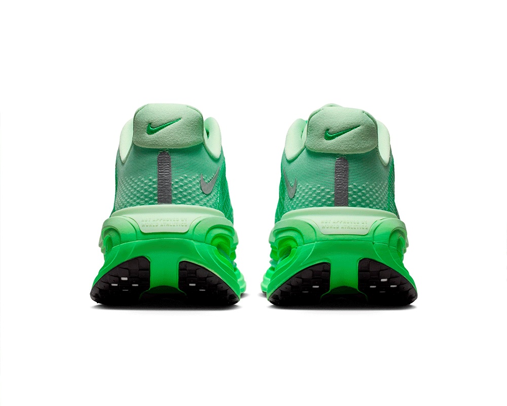 Tenis de pavimento Nike Vomero Premium Mujer