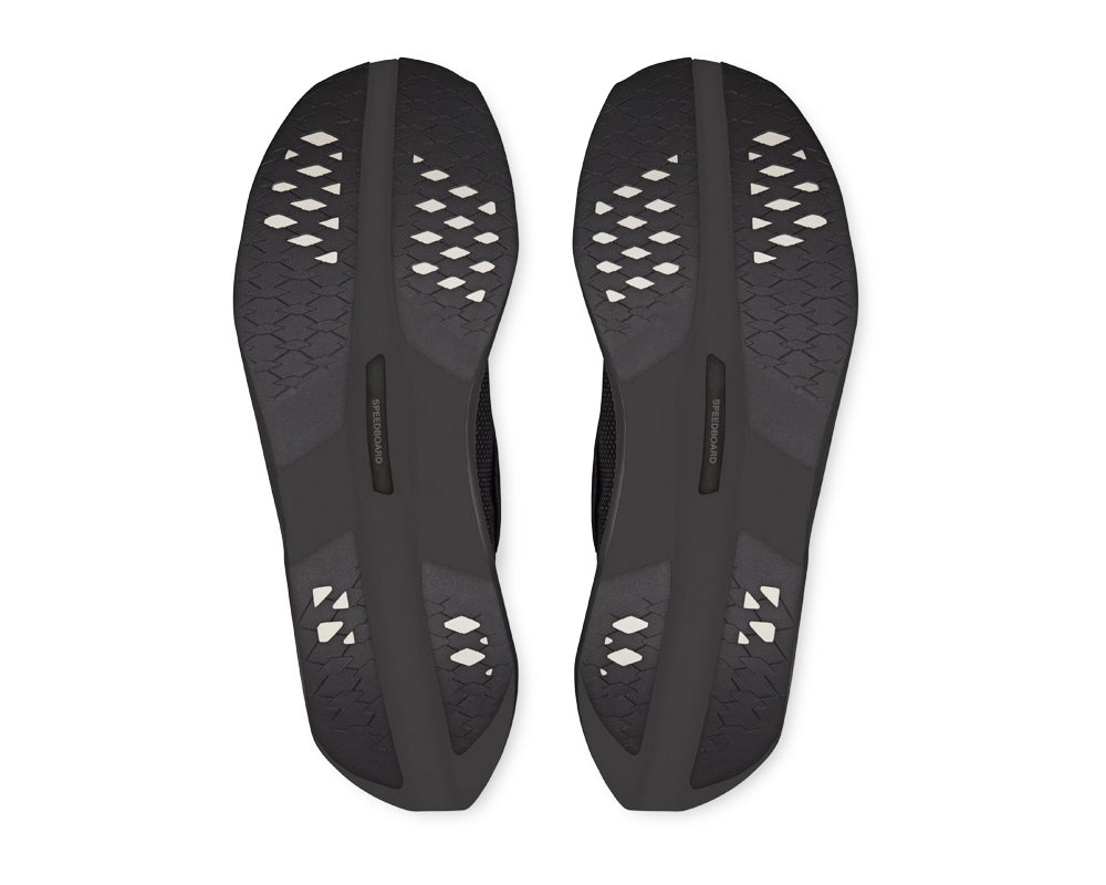 Tenis de pavimento ON Cloudboom Volt Hombre