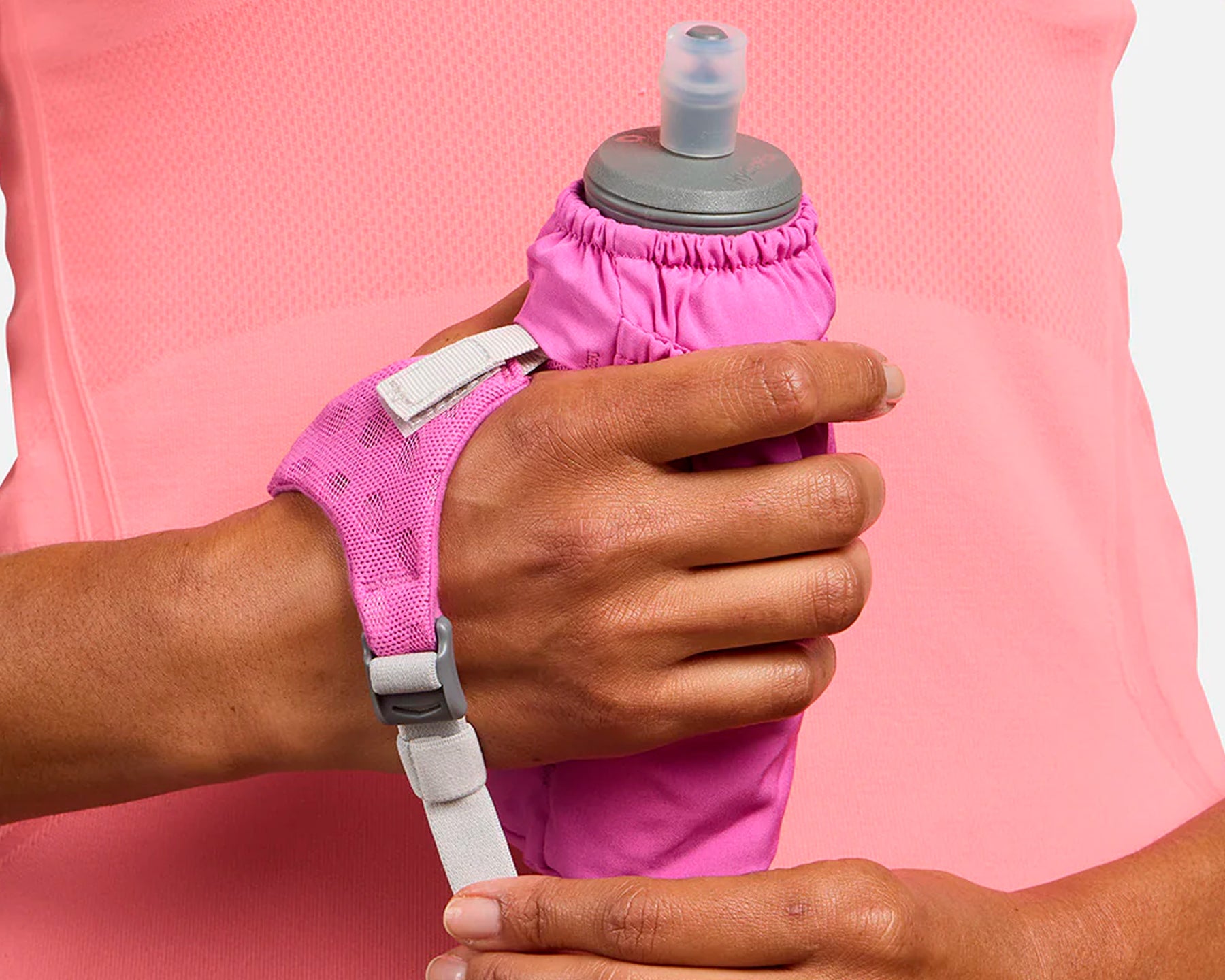 NATHAN Pinnacle Soft Flask Handheld 18oz