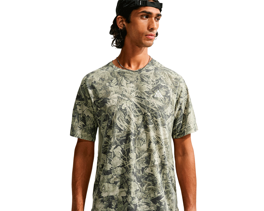 Playera Dri-FIT ADV Solar Chase Hombre SEQUOIA/LIGHT ARMY/SUMMIT WHITE