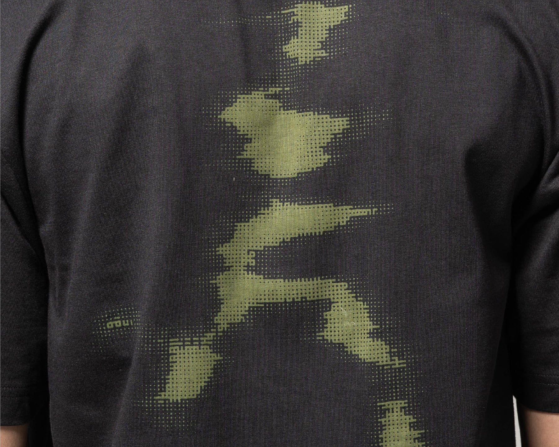 Hermanos Koumori Playera Shade Runner Regular Negra