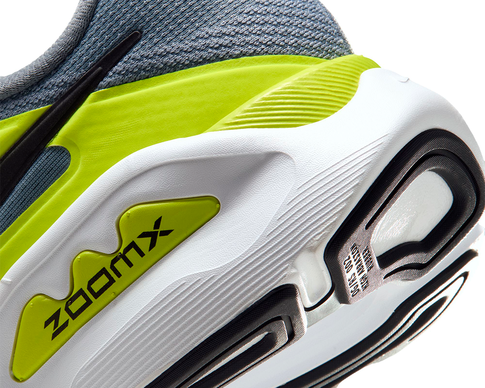 Tenis de pavimento Nike Structure Plus para hombre