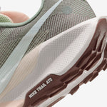 Nike Pegasus Trail 5 · Mujer