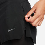 Nike Dri-FIT Swift Mid-Rise 3" 2-in-1 Running Shorts with Pockets · Mujer