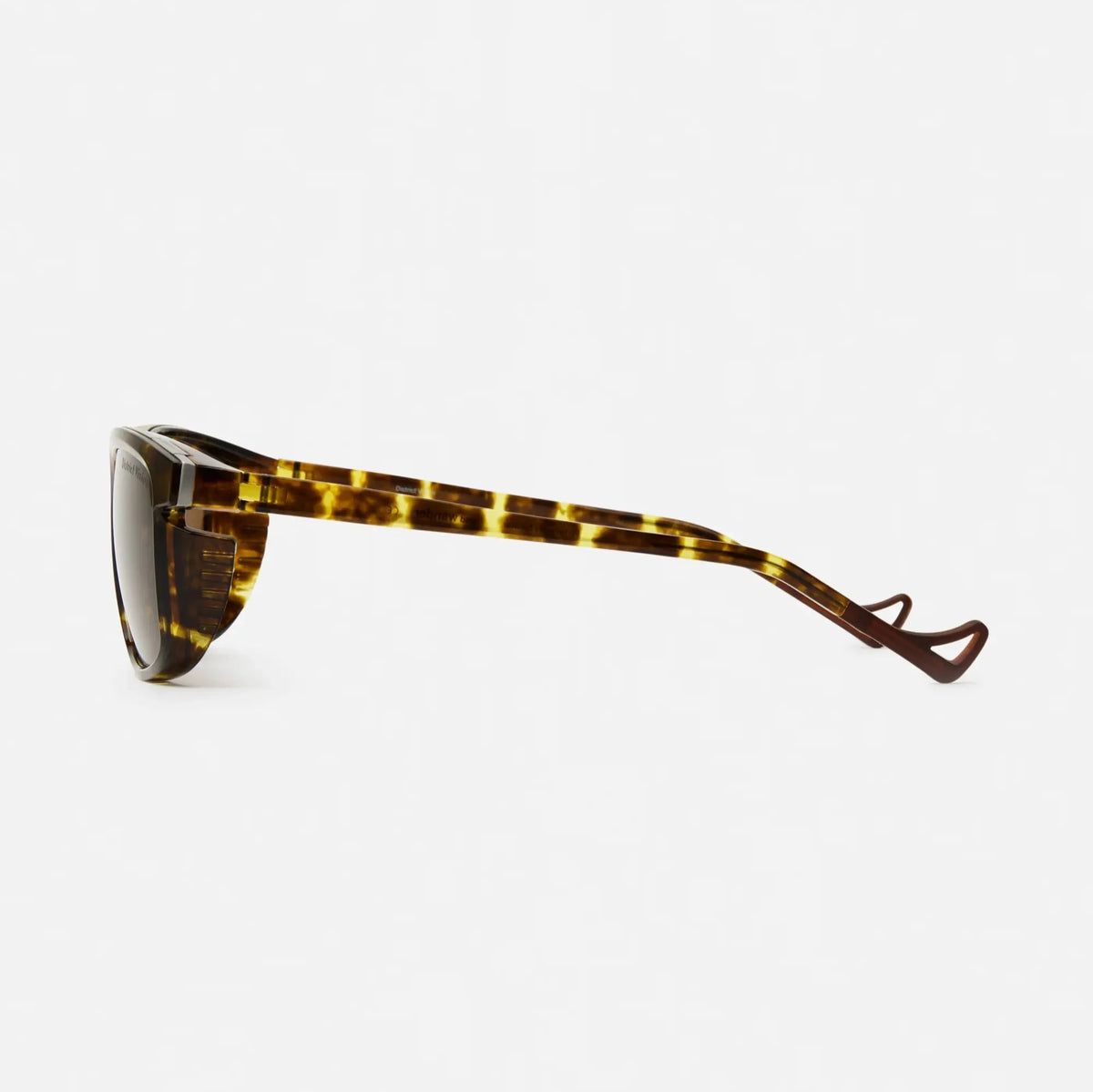 District Vision + and wander Keita Summit Ti Dark Tortoise · Unisex