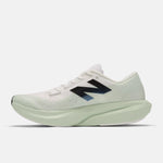 New Balance FuelCell Rebel v4 · Hombre
