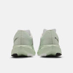 New Balance FuelCell Rebel v4 · Hombre