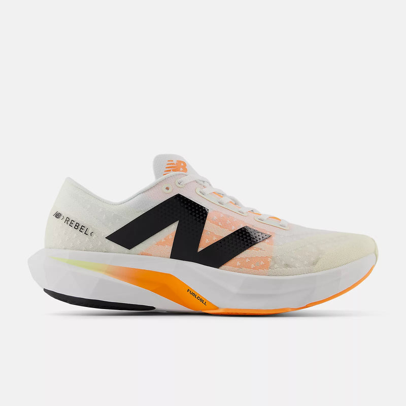 New Balance FuelCell Rebel v4 · Hombre