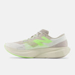 New Balance FuelCell Rebel v4 · Hombre