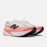 New Balance FuelCell Rebel v5 · Hombre