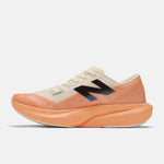 New Balance FuelCell Rebel v4 · Mujer