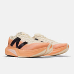 New Balance FuelCell Rebel v4 · Mujer