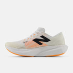 New Balance FuelCell Rebel v4 · Mujer