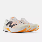 New Balance FuelCell Rebel v4 · Mujer