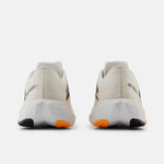 New Balance FuelCell Rebel v4 · Mujer